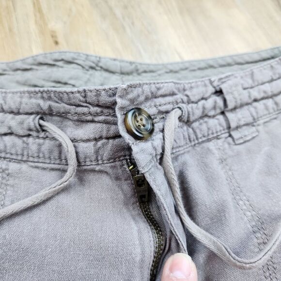 ☔️🐞Old Navy Brown Cuffed Linen Blend Shorts Size 6/28 - Picture 3 of 10